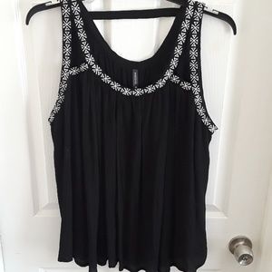 Really cute tank top NWT